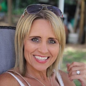 Meet your Posher, Deana